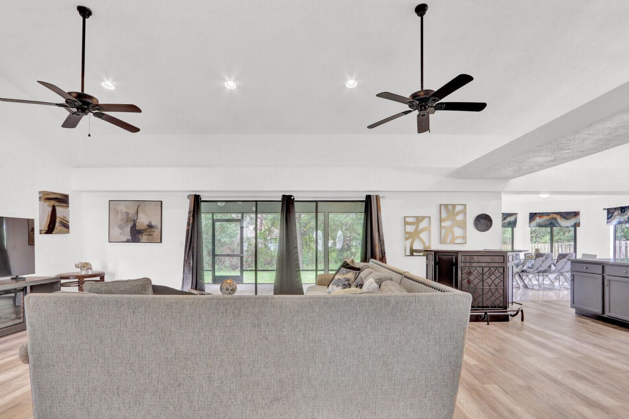 362 SE Crosspoint Drive, Port Saint Lucie, FL 34983 Photo