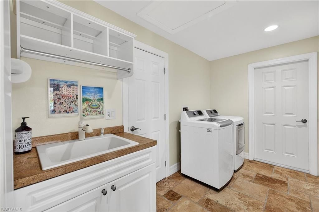 8390 Riviera Ave, Fort Myers, FL 33919 Photo