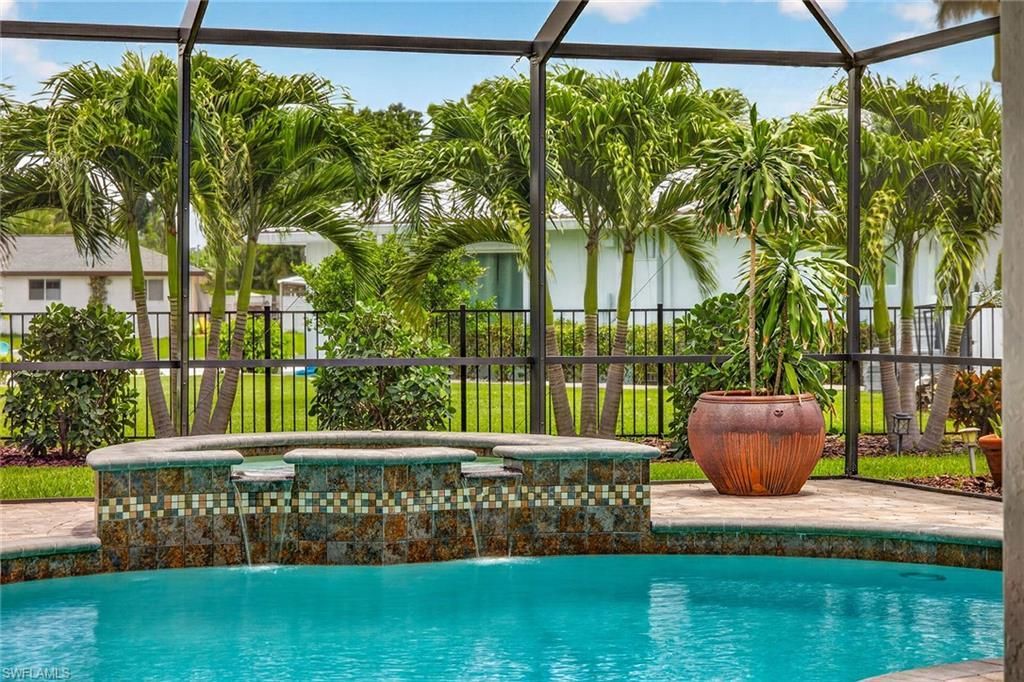 8390 Riviera Ave, Fort Myers, FL 33919 Photo
