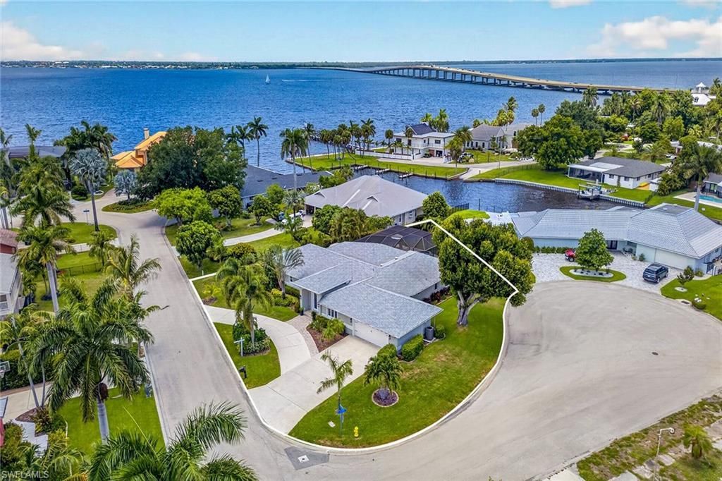 8390 Riviera Ave, Fort Myers, FL 33919 Photo