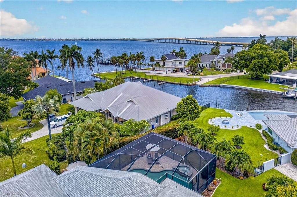 8390 Riviera Ave, Fort Myers, FL 33919 Photo