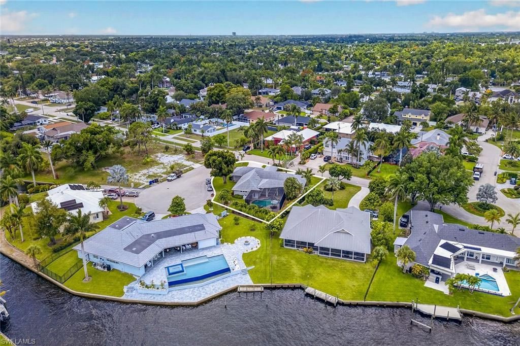 8390 Riviera Ave, Fort Myers, FL 33919 Photo
