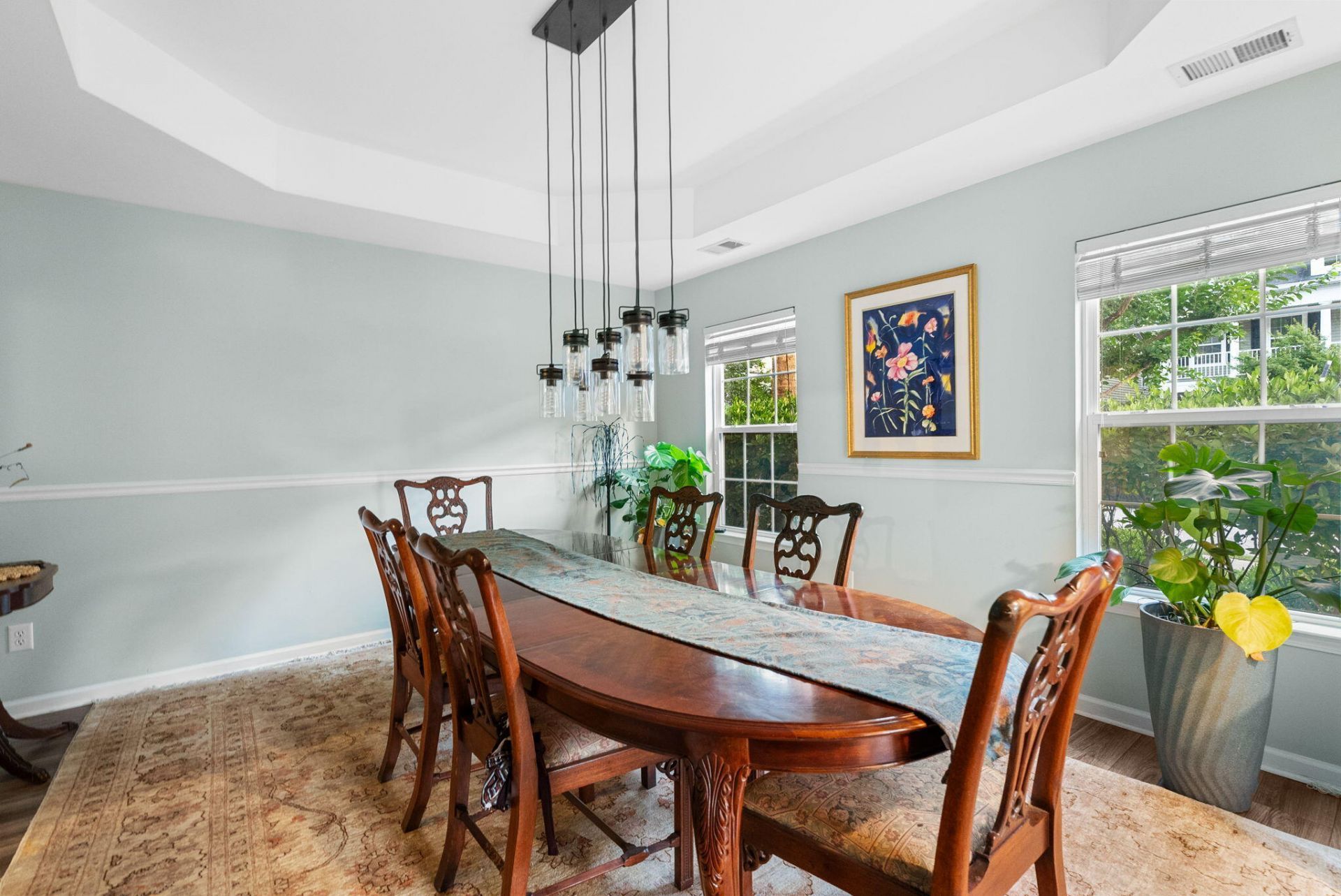 1736 Towne Street Photo 7