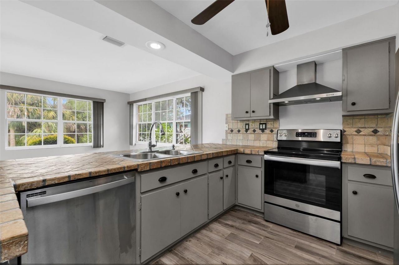 2626 Auburn Boulevard, Port Charlotte, FL 33948 Photo