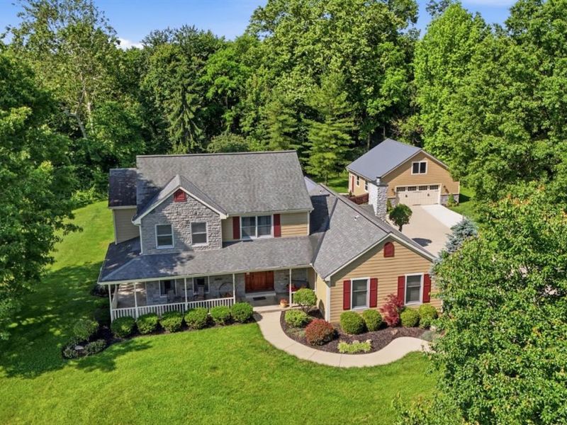 2215 Trappers Knoll Drive, Batavia Twp, OH 45103 Photo 2