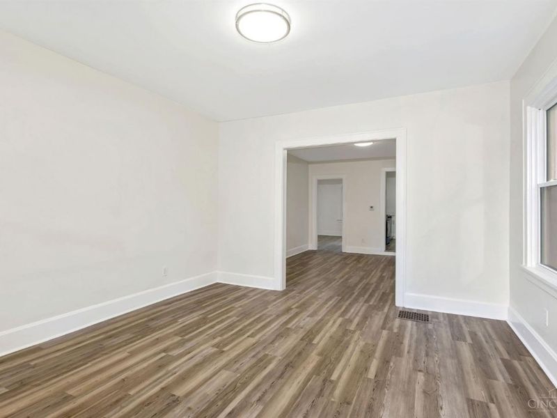2011 Highland Avenue, Cincinnati, OH 45219 Photo 11