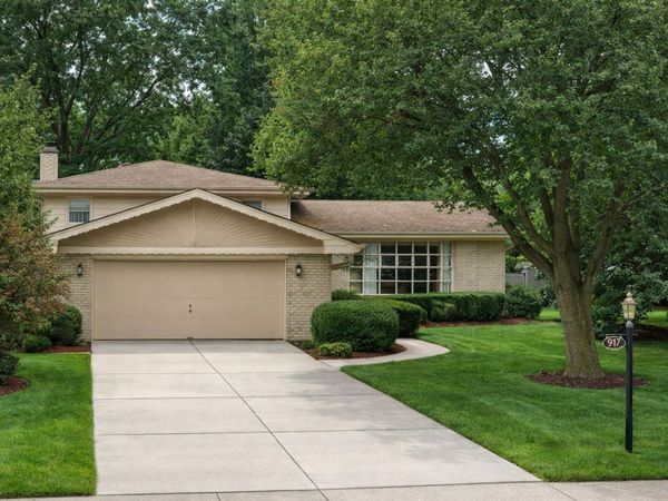 917 W Army Trail Boulevard , Addison, IL 60101
