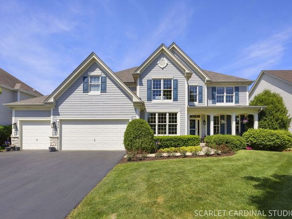 822 Farm Drive , West Chicago, IL 60185
