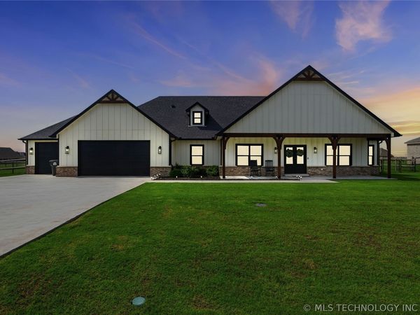 106 W 167th Street S, Glenpool, OK 74033