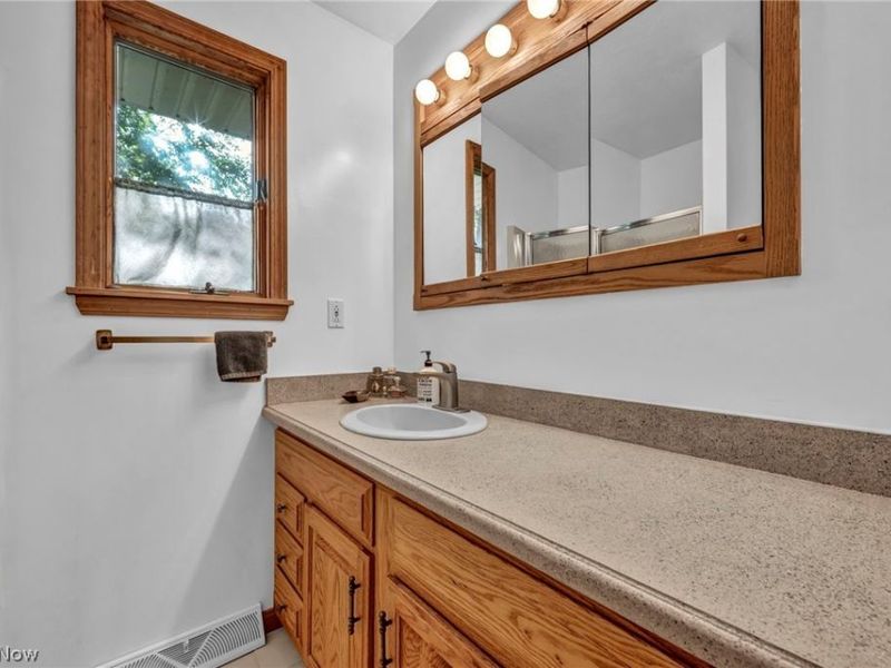 27020 Sleepy Hollow Drive , Westlake, OH 44145 Photo 40