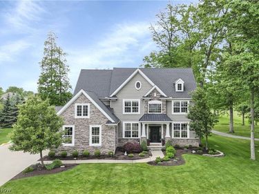 32451 English Turn Street, Avon Lake, OH 44012