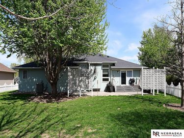 20911 Hampton Circle, Gretna, NE 68028