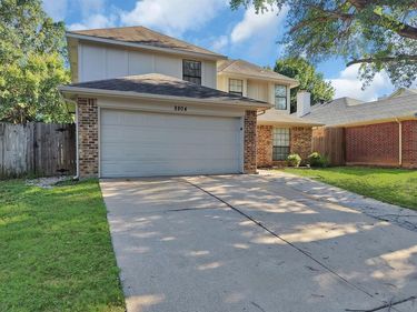 8804 Brushy Creek Trail, Fort Worth, TX 76118