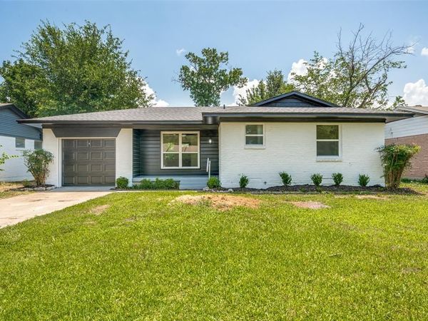 318 Parkwood Place, Lewisville, TX 75067