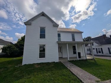 254 Mount Airy Avenue, Paris, KY 40361