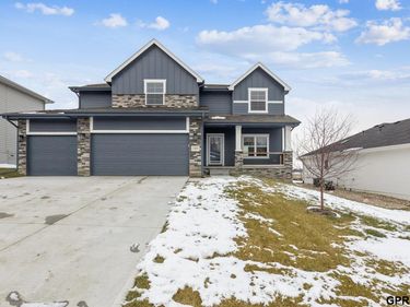 17012 Abigail Street, Bennington, NE 68007