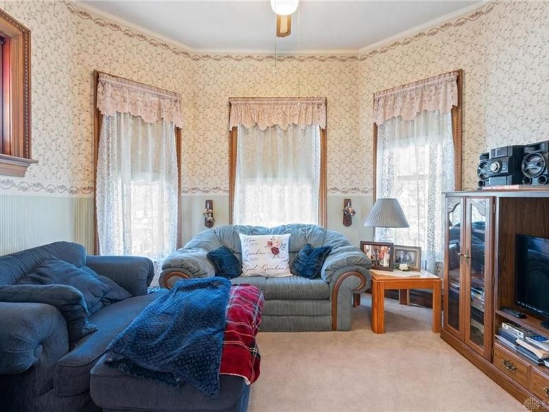 305 E Central Avenue, West Carrollton, OH 45449 Photo 3