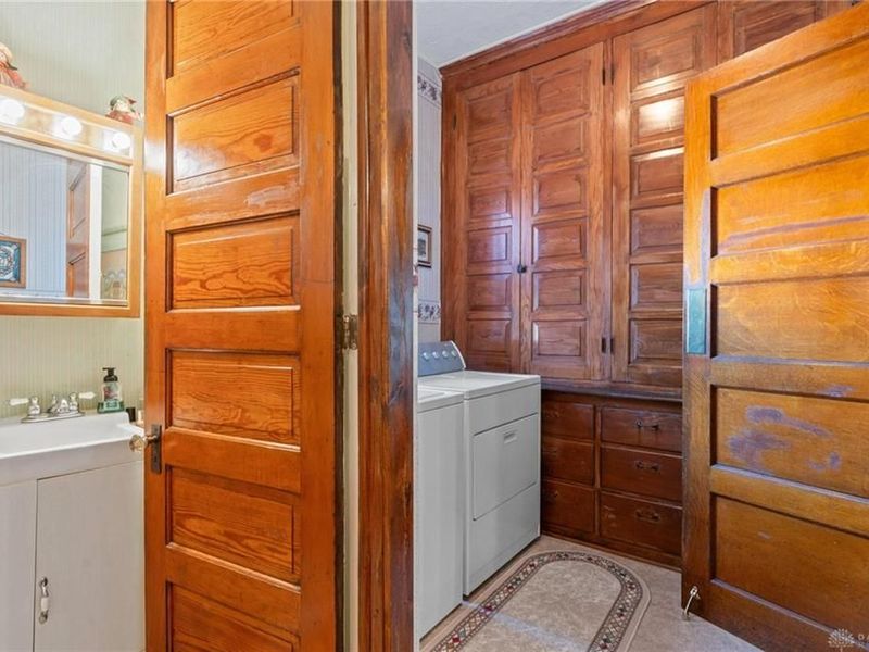 305 E Central Avenue, West Carrollton, OH 45449 Photo 32
