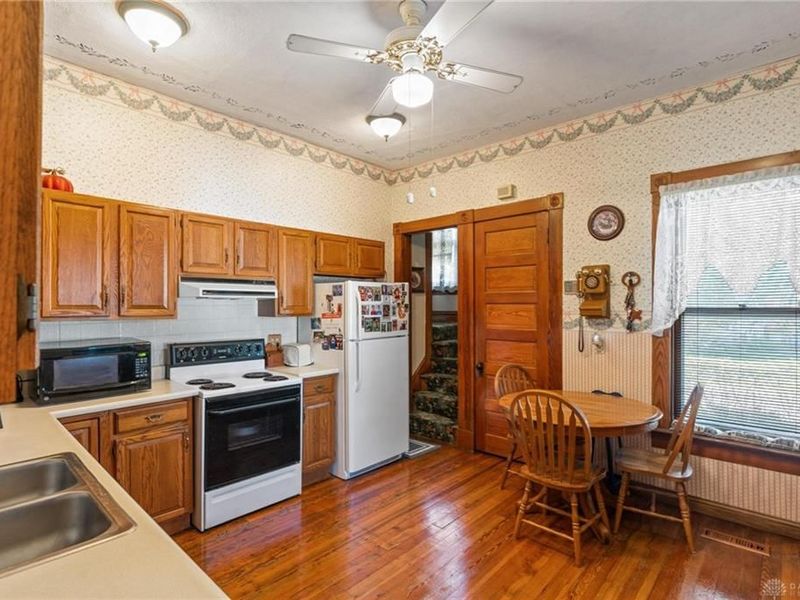 305 E Central Avenue, West Carrollton, OH 45449 Photo 6
