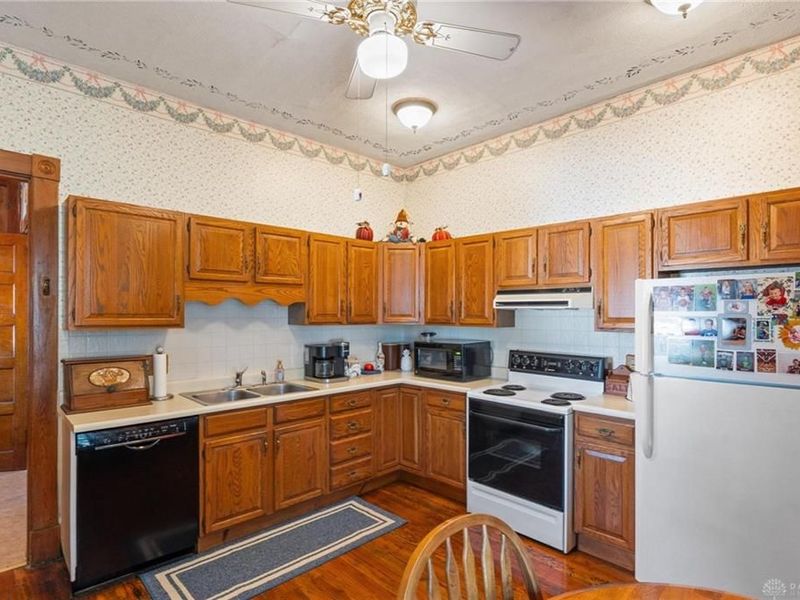 305 E Central Avenue, West Carrollton, OH 45449 Photo 7