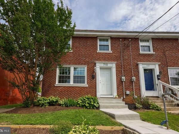 710 POPLAR STREET, LANCASTER, PA 17603