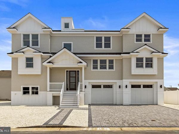 101 CLYDE LANE, MANAHAWKIN, NJ 08050