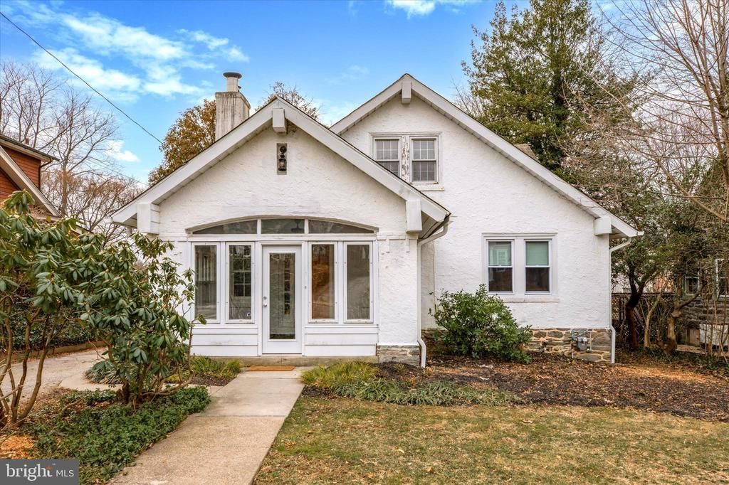232 FORREST AVENUE , NARBERTH, PA 19072