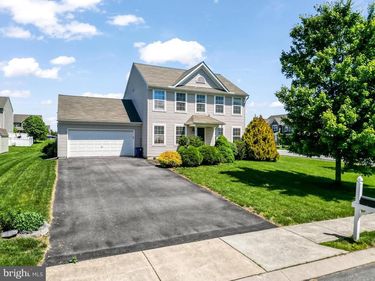 299 ROBIN DALE DRIVE , LEOLA, PA 17540