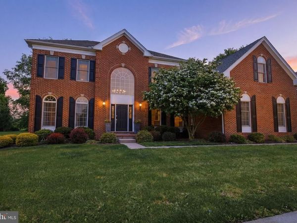 3 DELANEY DRIVE , NEWTOWN, PA 18940