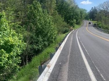 along GRANDVIEW ROAD , ALTOONA, PA 16601