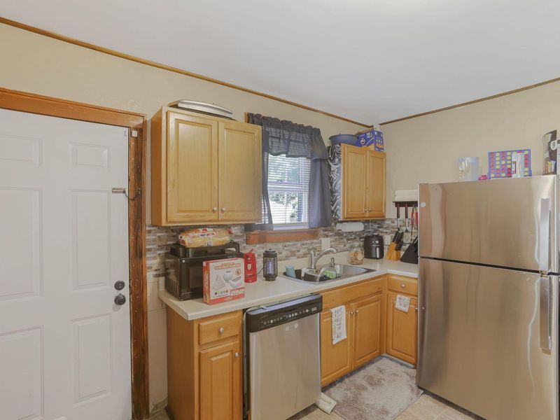 661-663 S Burgess Avenue , Columbus, OH 43204 Photo 11