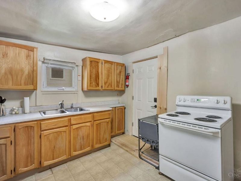 319 N Elm Street, Oxford, OH 45056 Photo 12