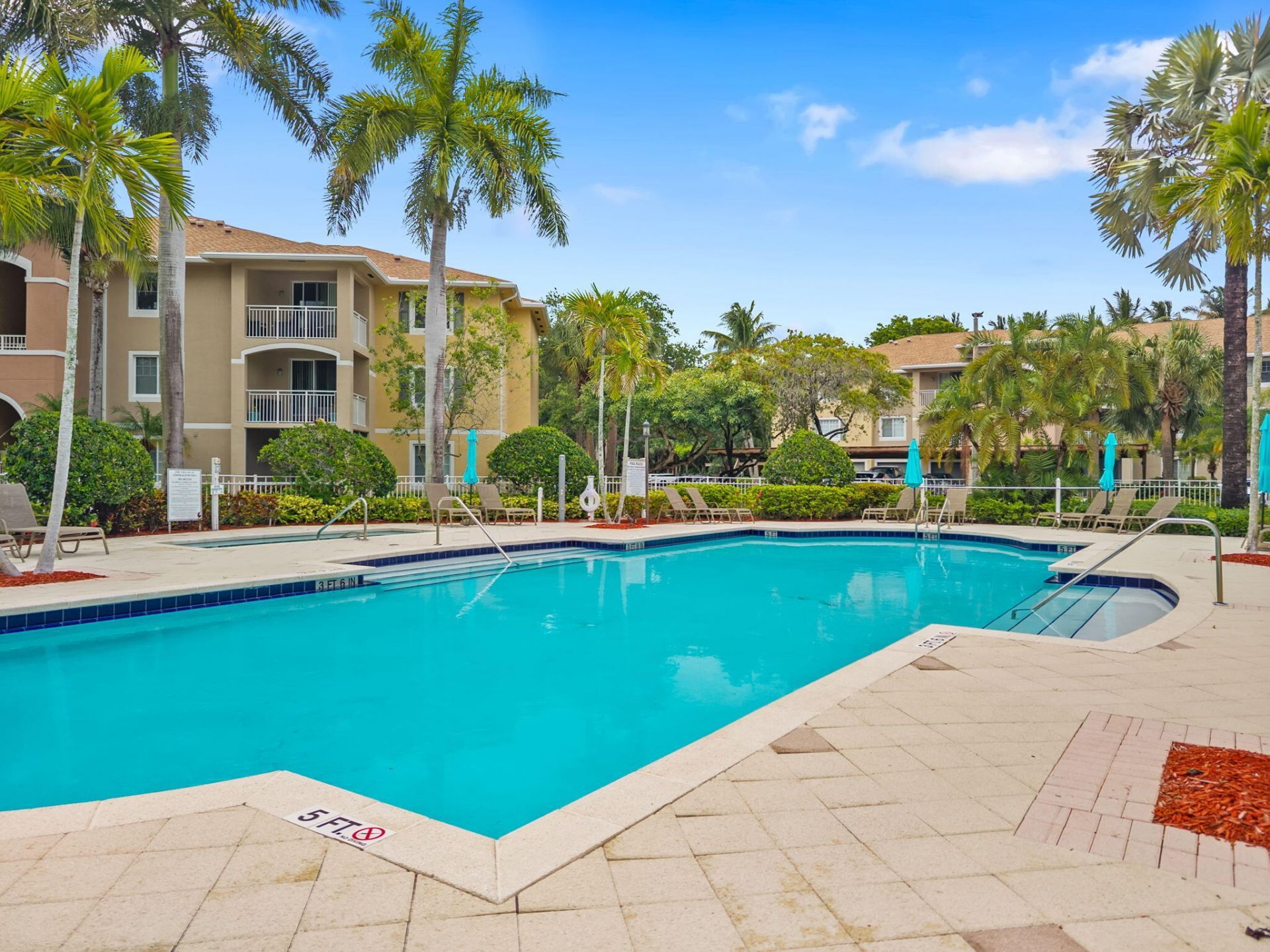 6529 Emerald Dunes Drive, Unit 106, Royal Palm Beach, FL 33411 Photo