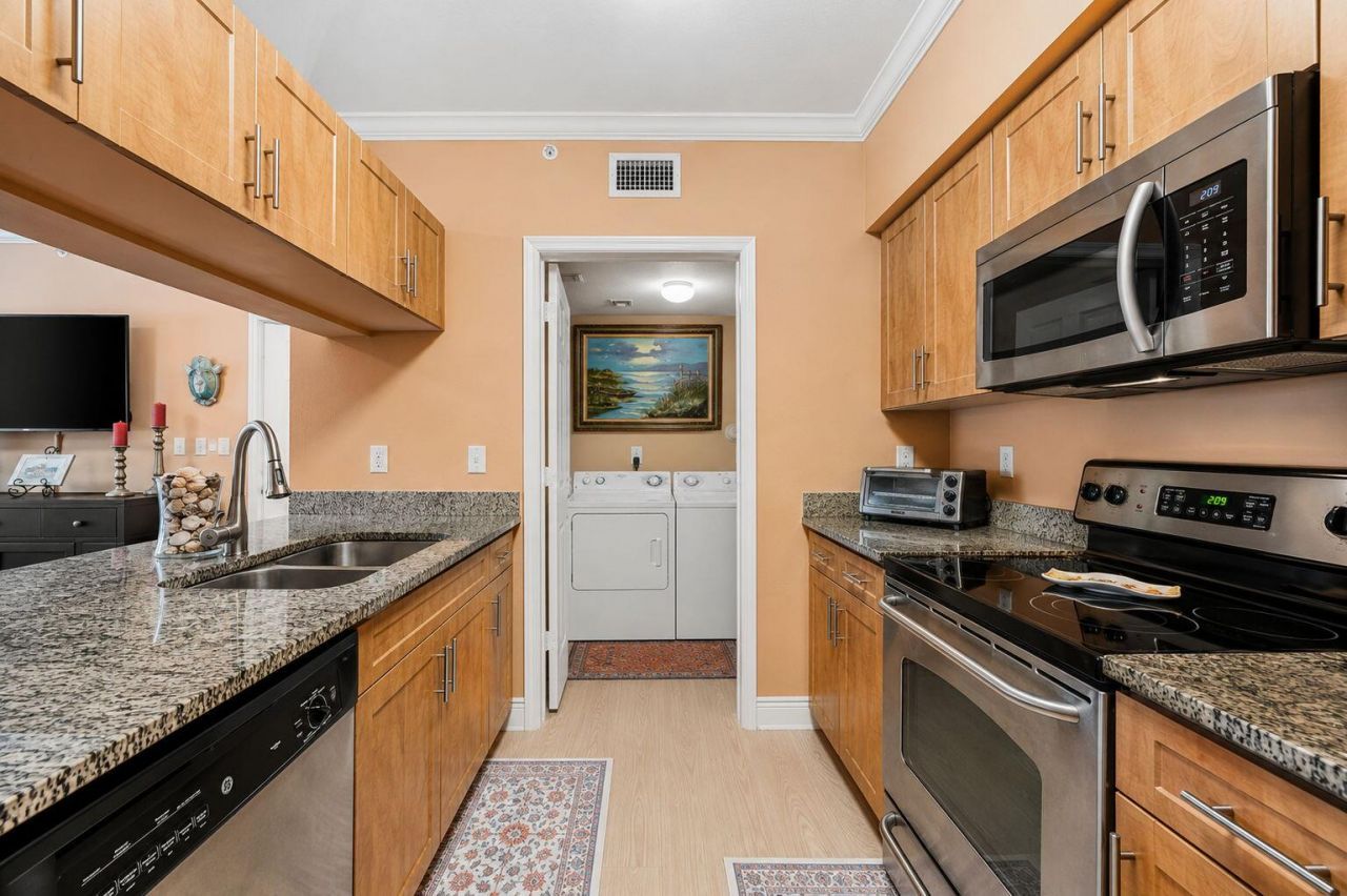 6529 Emerald Dunes Drive, Unit 106, Royal Palm Beach, FL 33411 Photo