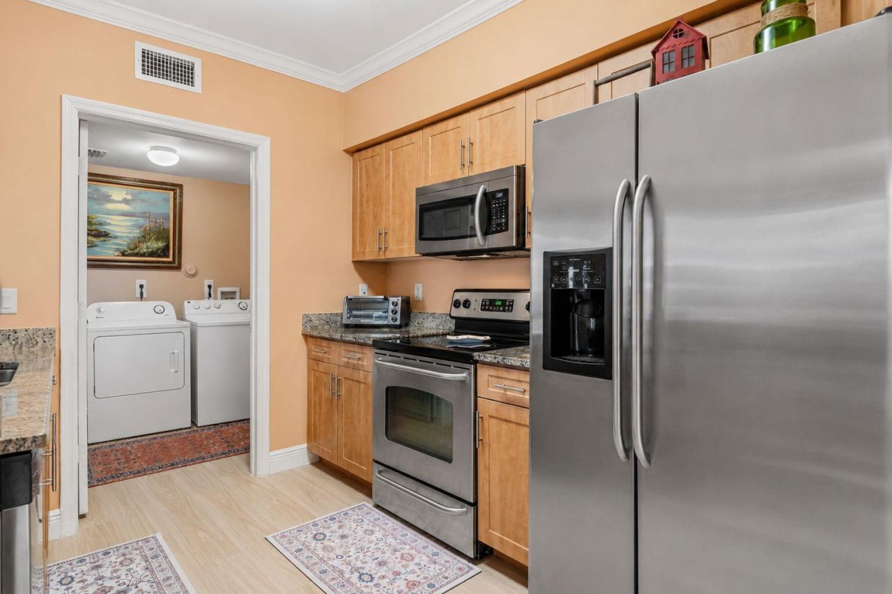 6529 Emerald Dunes Drive, Unit 106, Royal Palm Beach, FL 33411 Photo