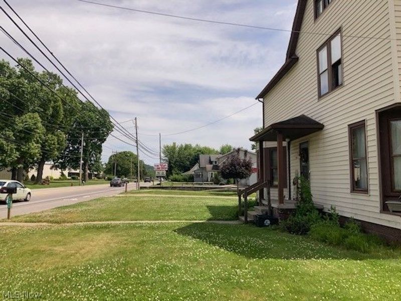 1906 E High Avenue, New Philadelphia, OH 44663 Photo 7
