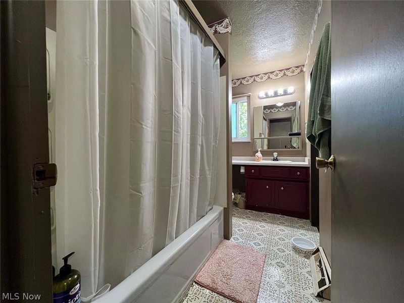 4060 Tudor Avenue, Brunswick, OH 44212 Photo 17