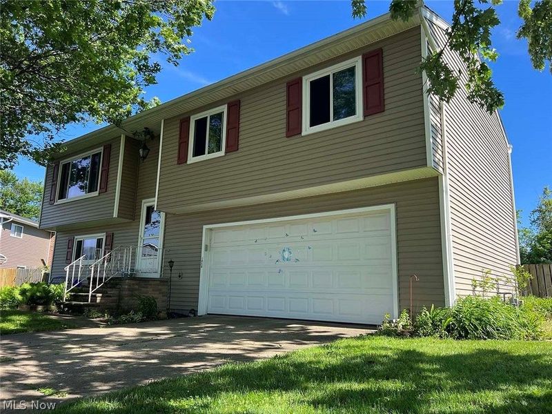 4060 Tudor Avenue, Brunswick, OH 44212 Photo 2