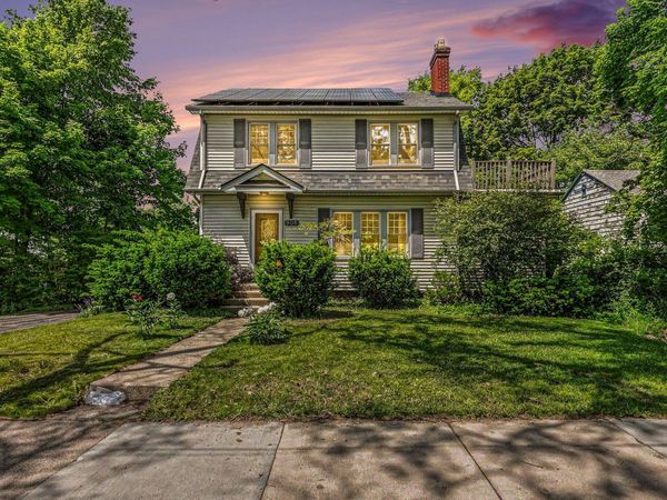 906 Pauline Boulevard, Ann Arbor, MI 48103