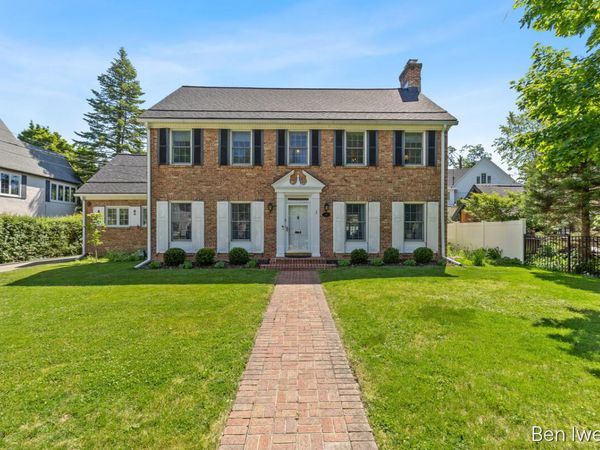 610 Locust Avenue SE, Grand Rapids, MI 49506