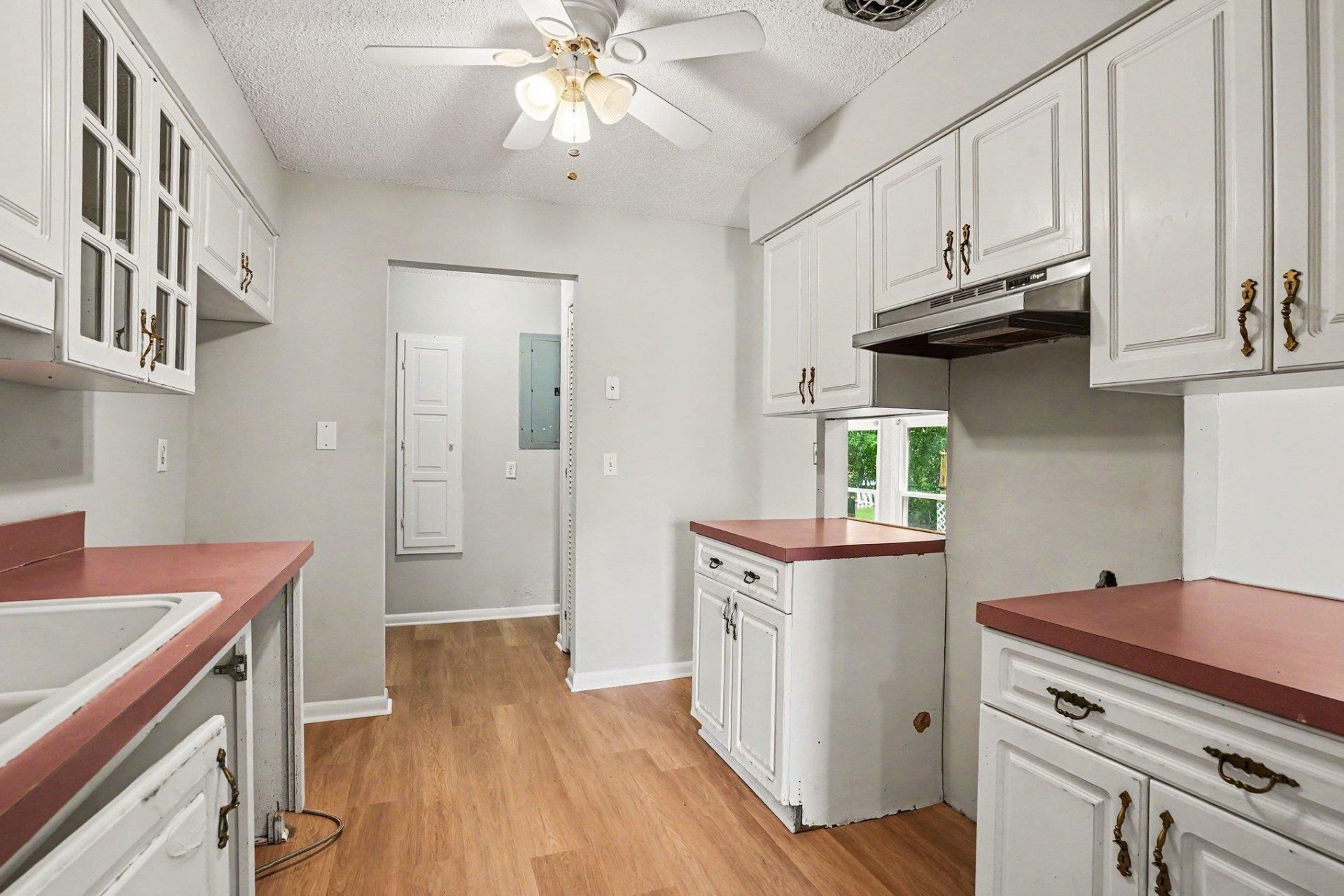 213 Caropine Dr.  Photo 12