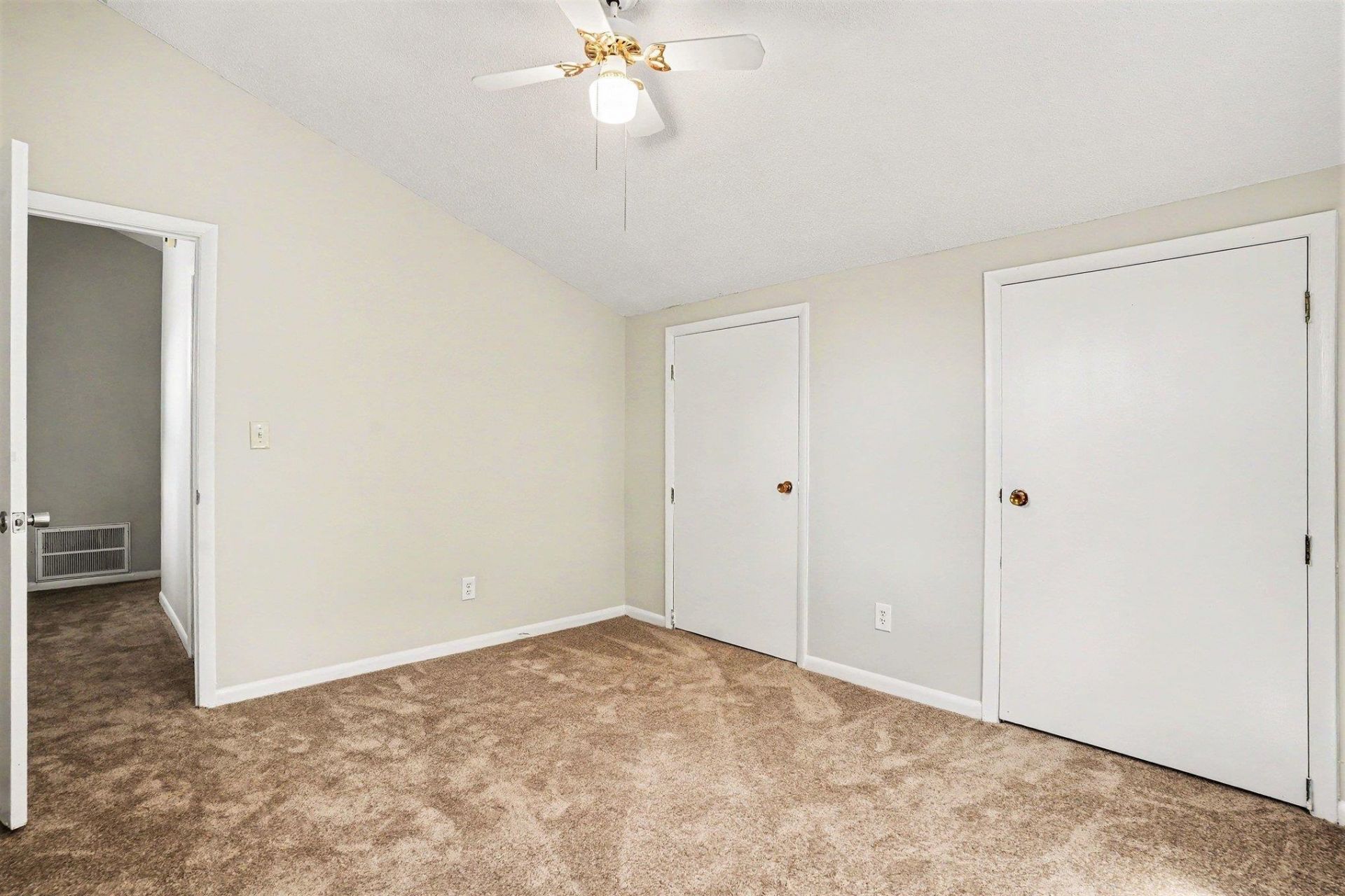 213 Caropine Dr.  Photo 29