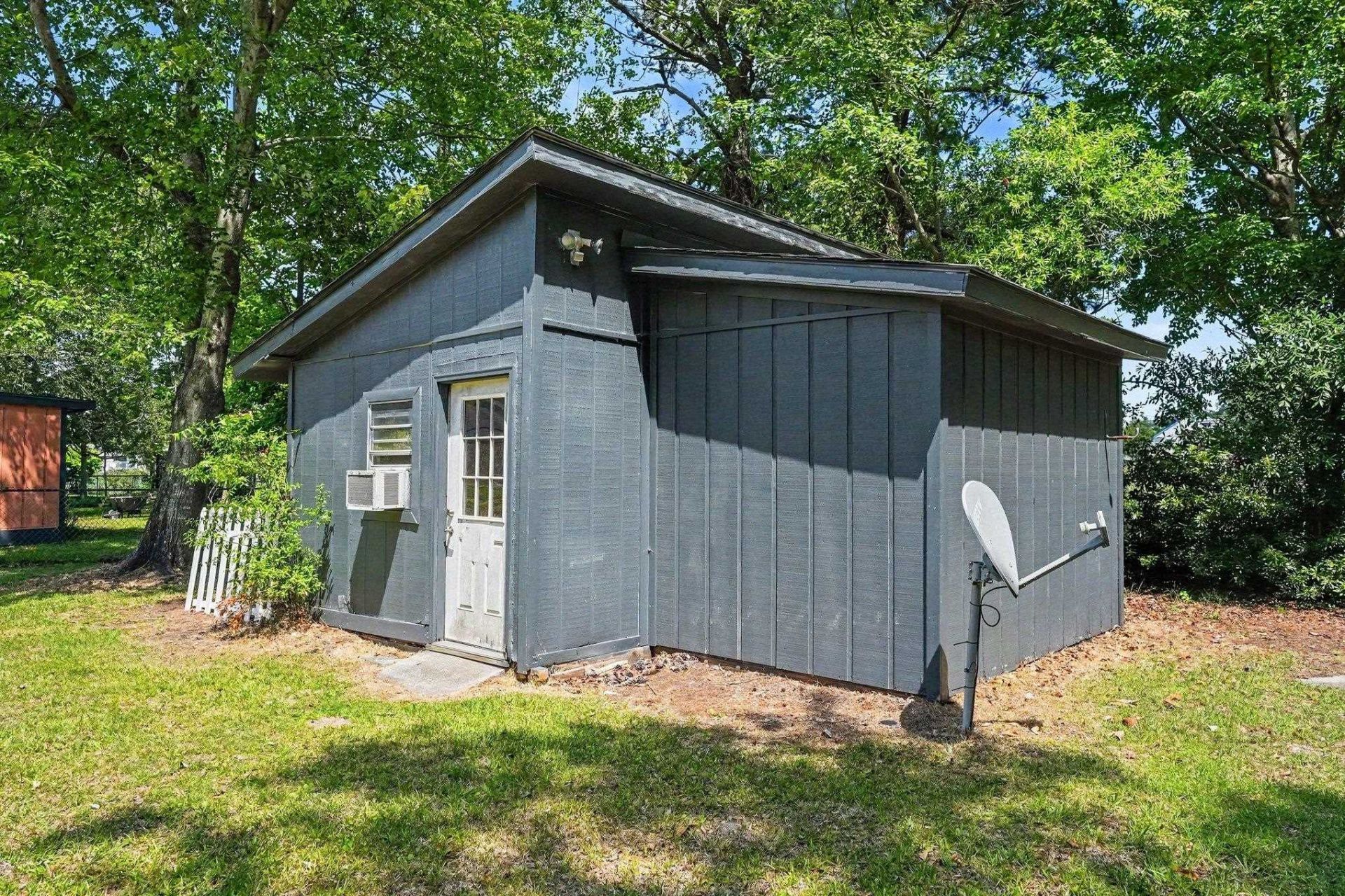 213 Caropine Dr.  Photo 6