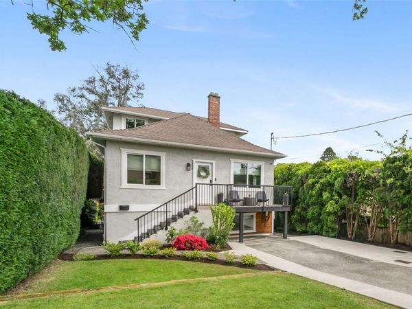 1360 McNair St , Victoria, BC V8T 2S3