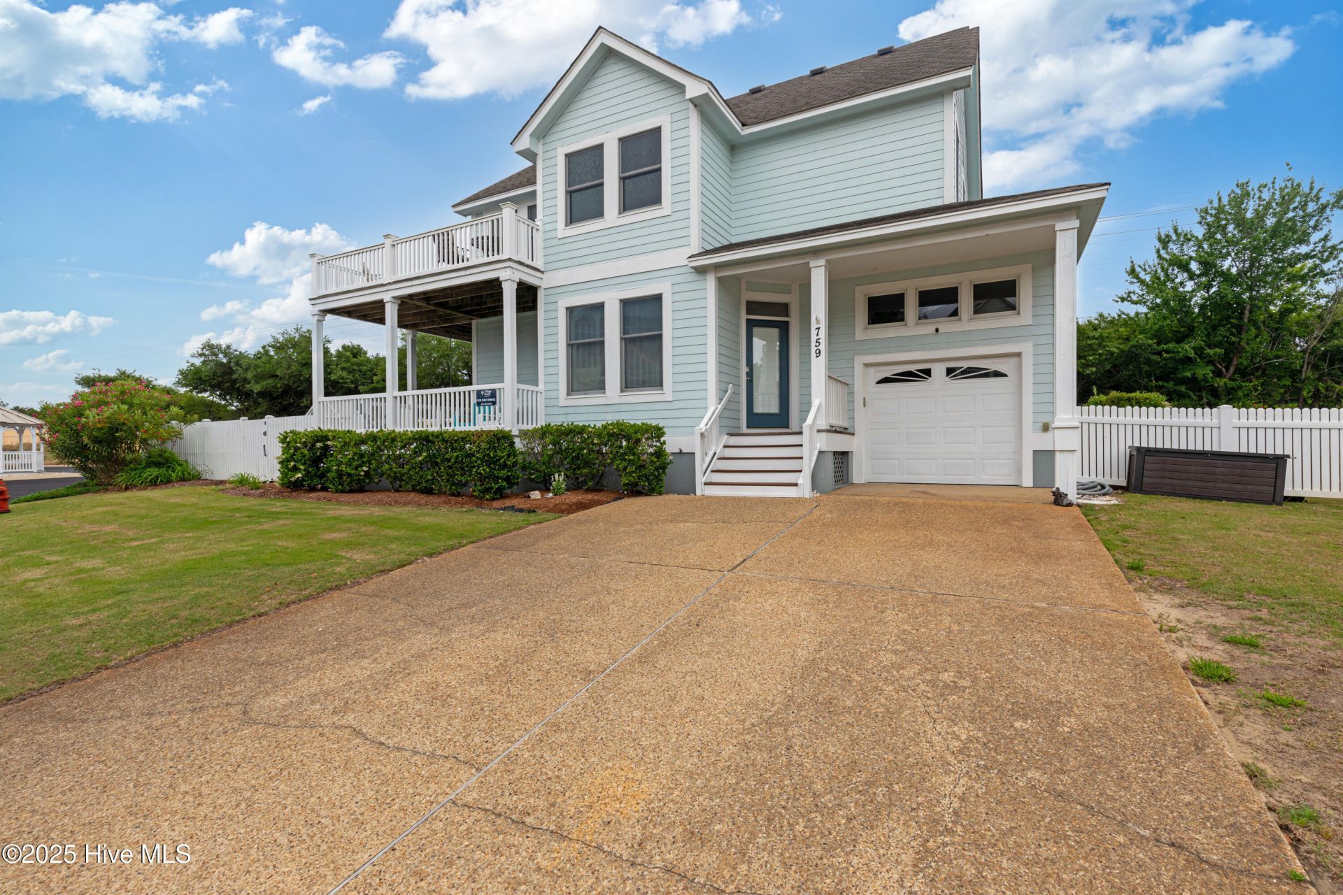 759 Ridge Point Drive , Corolla, NC 27927 Main Photo