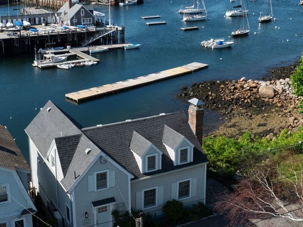 7 Atlantic Ave, Rockport, MA 01966