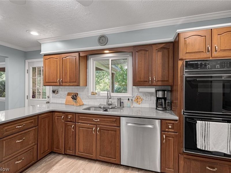 37849 French Creek Road, Avon, OH 44011 Photo 11