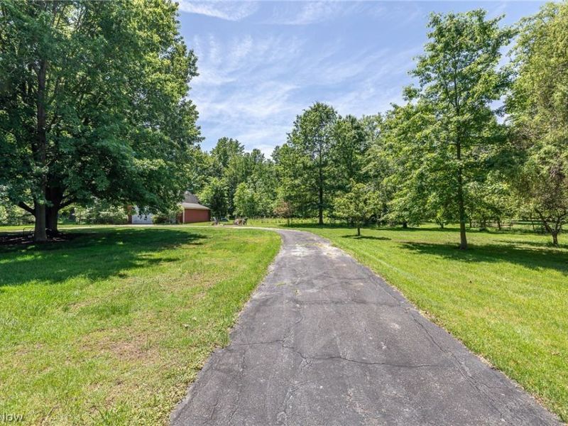 37849 French Creek Road, Avon, OH 44011 Photo 3