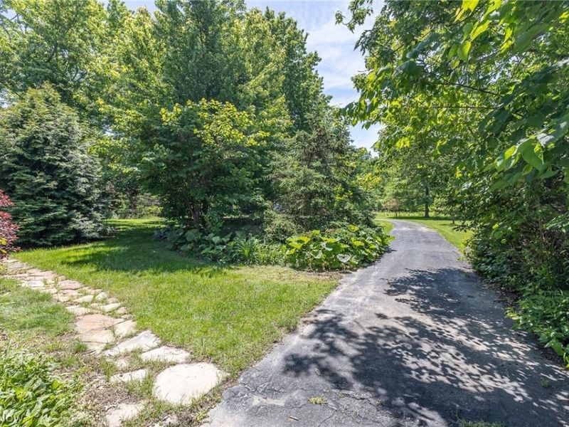 37849 French Creek Road, Avon, OH 44011 Photo 4