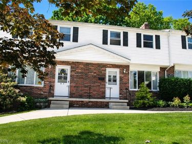 6484 State Road, Unit D8, Parma, OH 44134